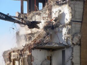 空き家の解体費用の相場はどのくらい？