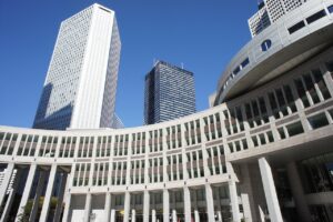 相続した空き家のゴミを屋敷ごと売却する方法は？
